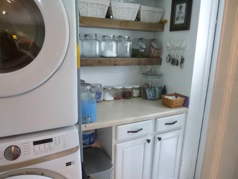 En Venta: $650,000 (3 camas, 2 baños, 1560 Pies cuadrados)