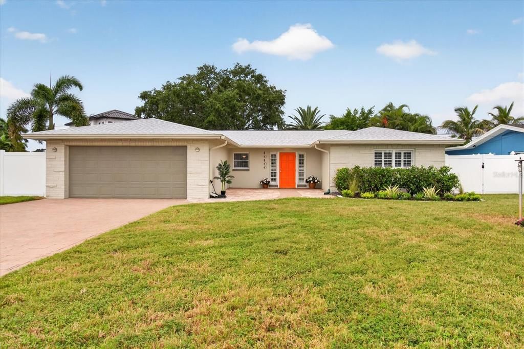 For Sale: $759,000 (3 beds, 2 baths, 2024 Square Feet)