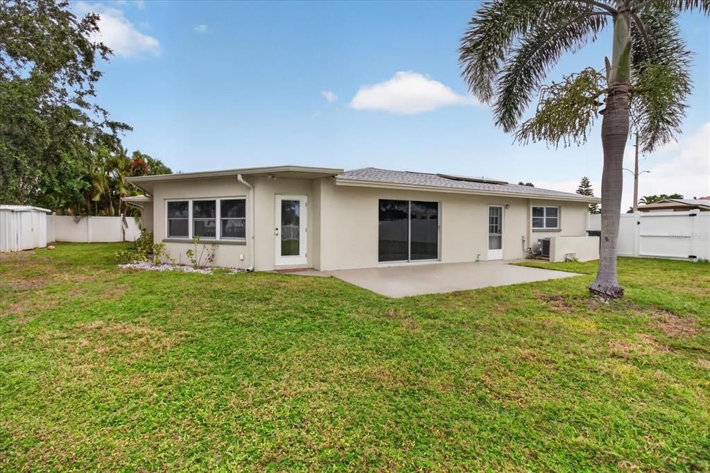 For Sale: $759,000 (3 beds, 2 baths, 2024 Square Feet)