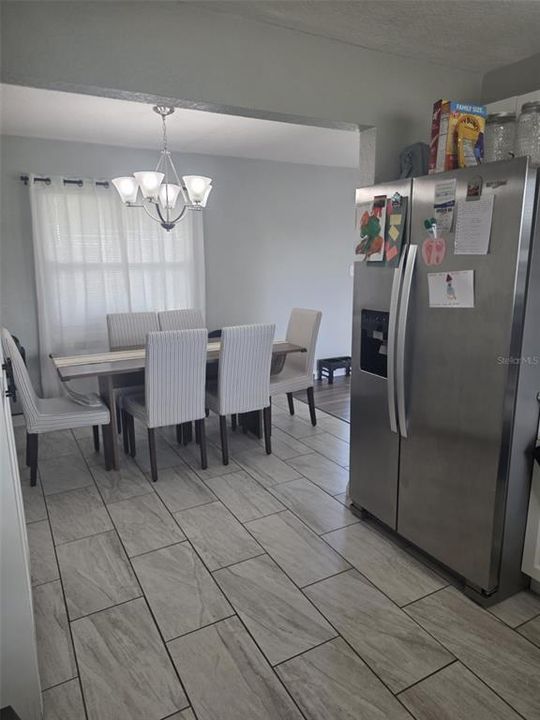 En Venta: $268,900 (3 camas, 2 baños, 1165 Pies cuadrados)