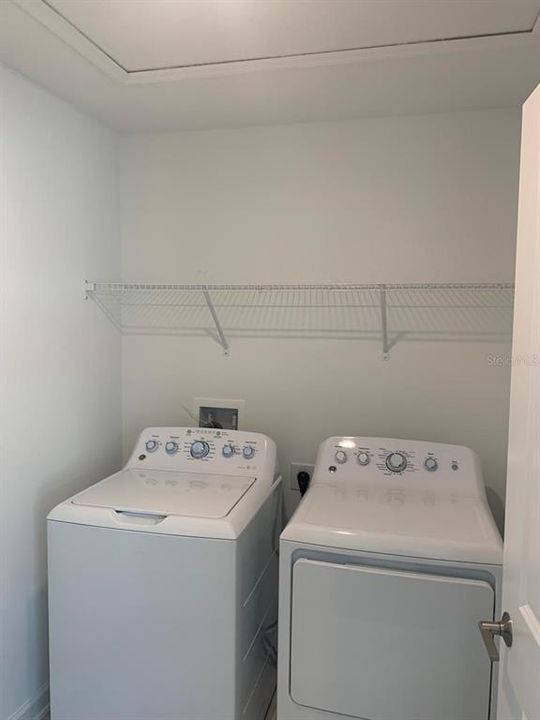 En Renta: $3,000 (4 camas, 3 baños, 2454 Pies cuadrados)