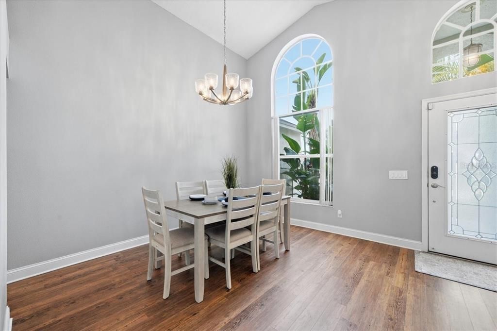 En Venta: $474,000 (4 camas, 3 baños, 1942 Pies cuadrados)