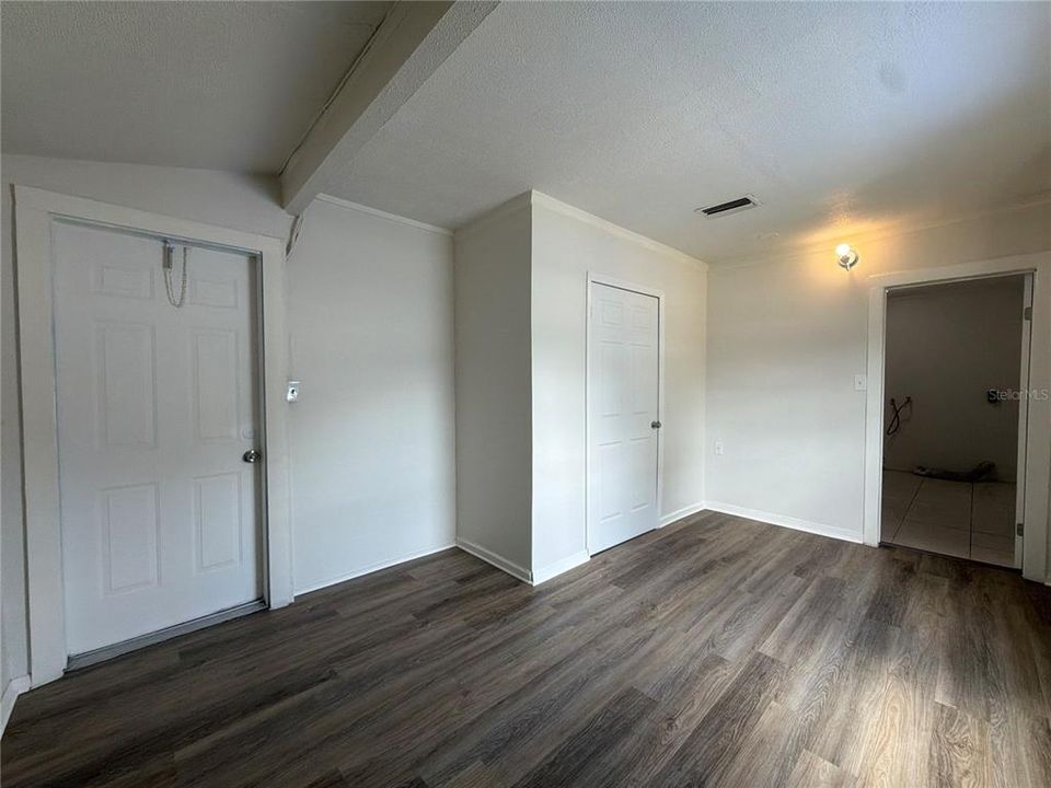 En Venta: $250,000 (4 camas, 1 baños, 1045 Pies cuadrados)