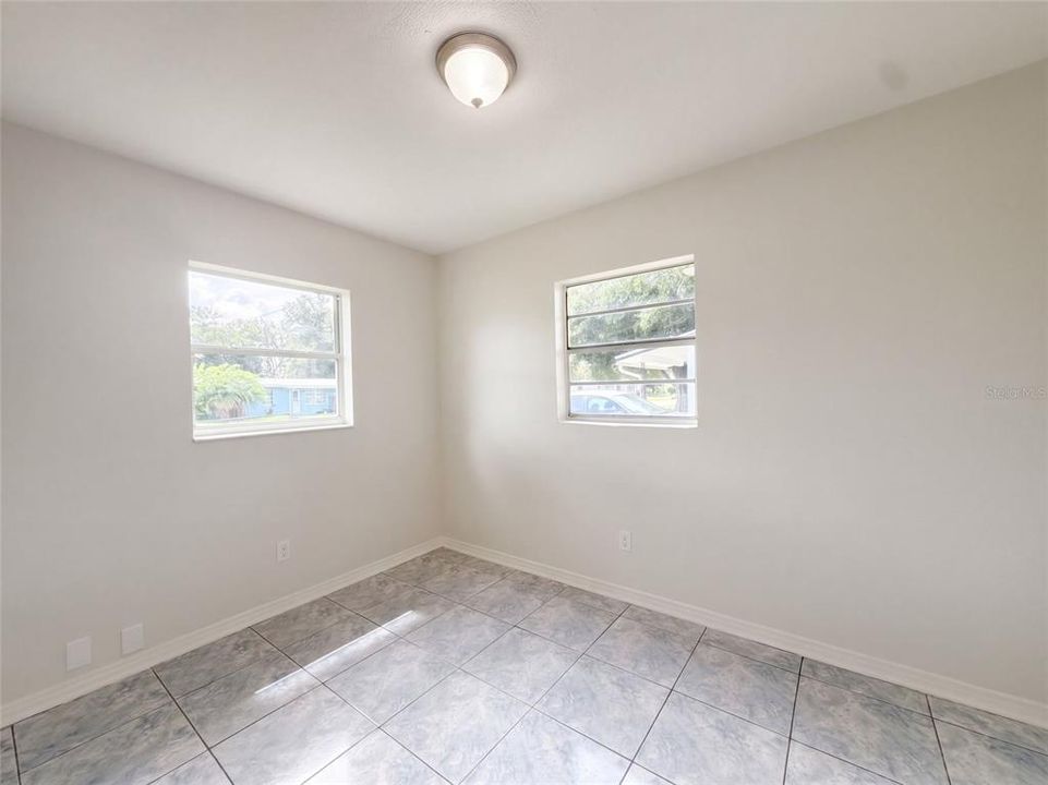 En Venta: $250,000 (4 camas, 1 baños, 1045 Pies cuadrados)
