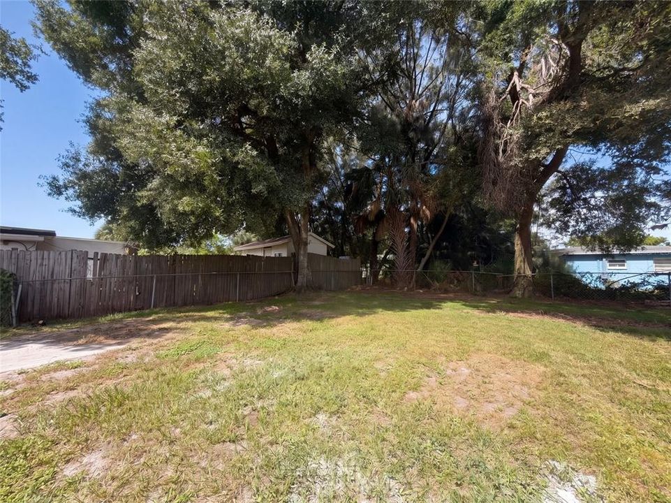 En Venta: $250,000 (4 camas, 1 baños, 1045 Pies cuadrados)