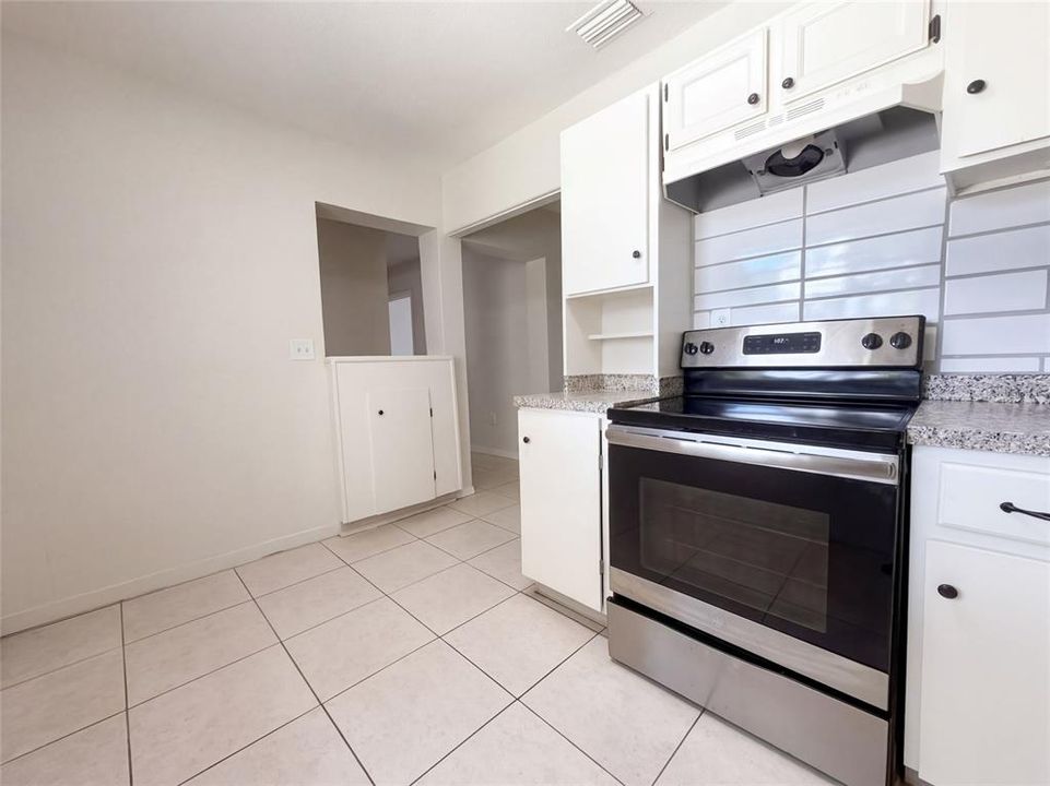 En Venta: $250,000 (4 camas, 1 baños, 1045 Pies cuadrados)