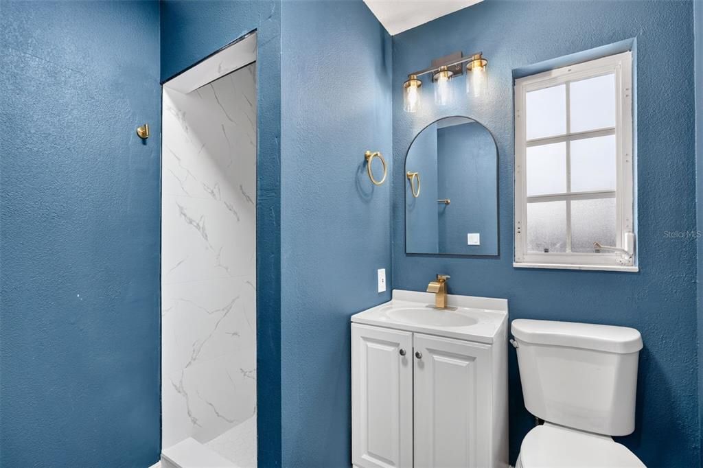 For Sale: $338,500 (3 beds, 2 baths, 1203 Square Feet)