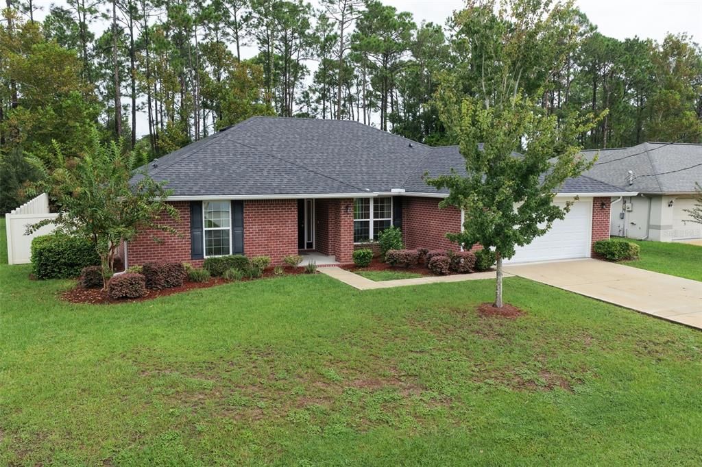 For Sale: $400,000 (4 beds, 3 baths, 2078 Square Feet)