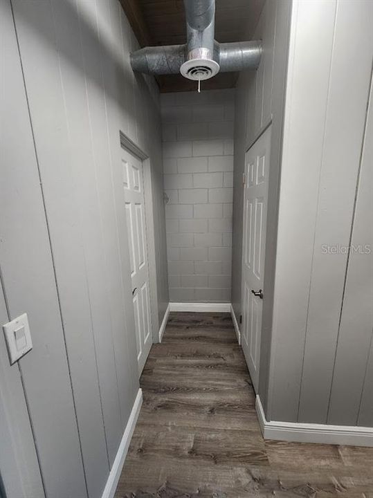 For Rent: $1,600 (1 beds, 1 baths, 900 Square Feet)