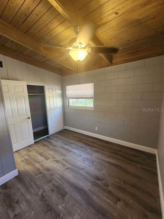 For Rent: $1,600 (1 beds, 1 baths, 900 Square Feet)