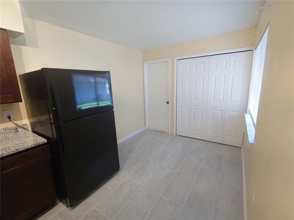 В аренду: $1,795 (2 спален, 1 ванн, 983 Квадратных фут)