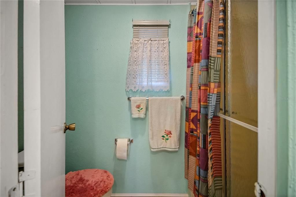 На продажу: $123,000 (2 спален, 2 ванн, 1312 Квадратных фут)