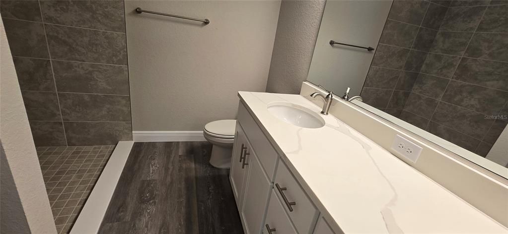 В аренду: $1,795 (3 спален, 2 ванн, 1453 Квадратных фут)