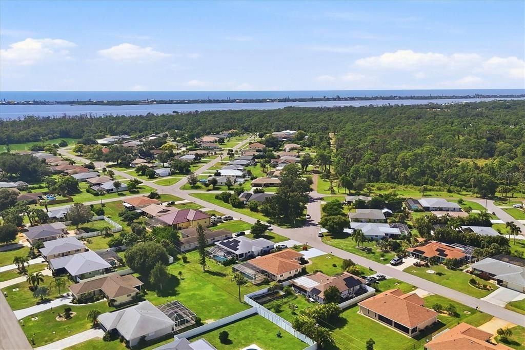 Active With Contract: $379,900 (3 beds, 2 baths, 1691 Square Feet)