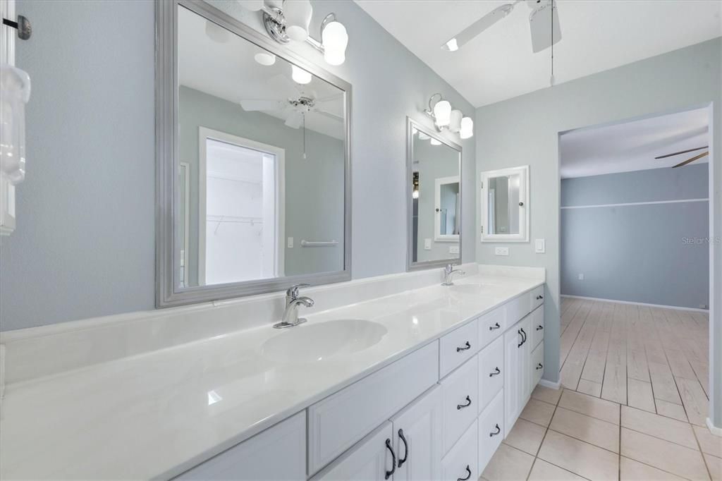 Active With Contract: $379,900 (3 beds, 2 baths, 1691 Square Feet)