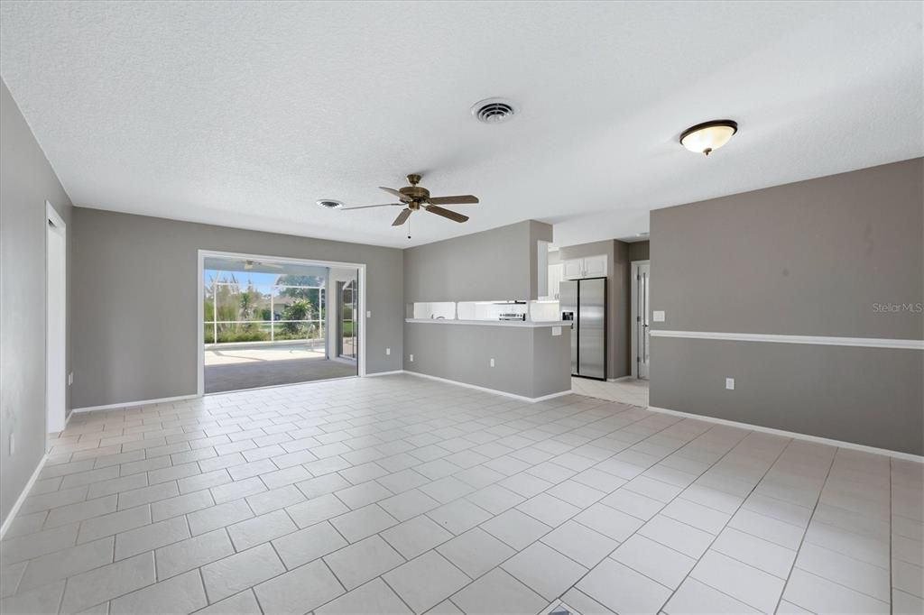 Active With Contract: $379,900 (3 beds, 2 baths, 1691 Square Feet)