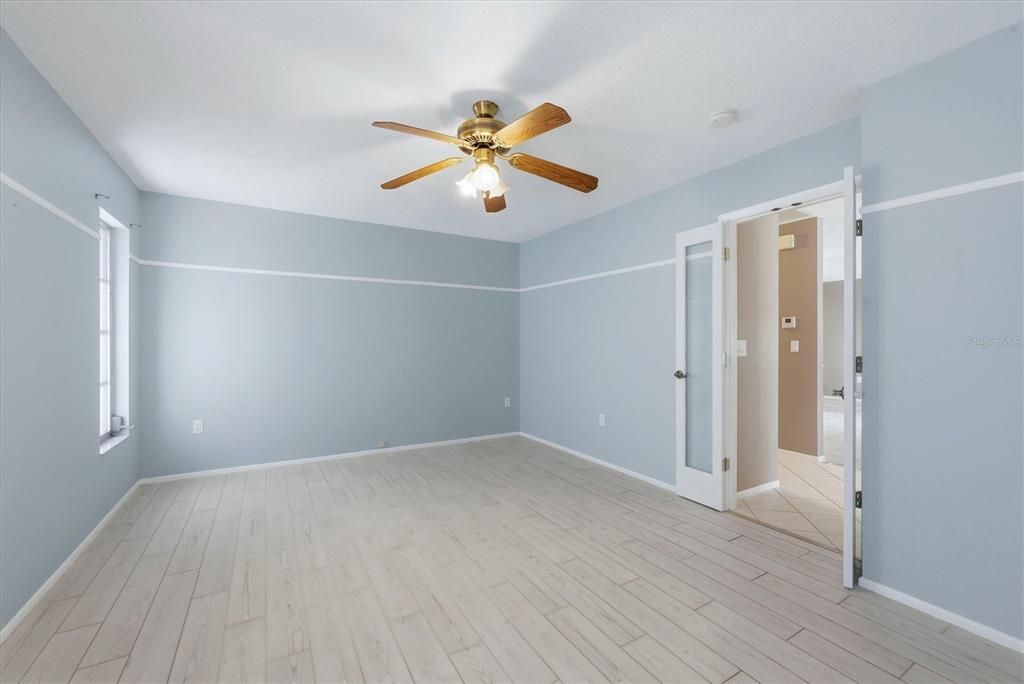 Active With Contract: $379,900 (3 beds, 2 baths, 1691 Square Feet)