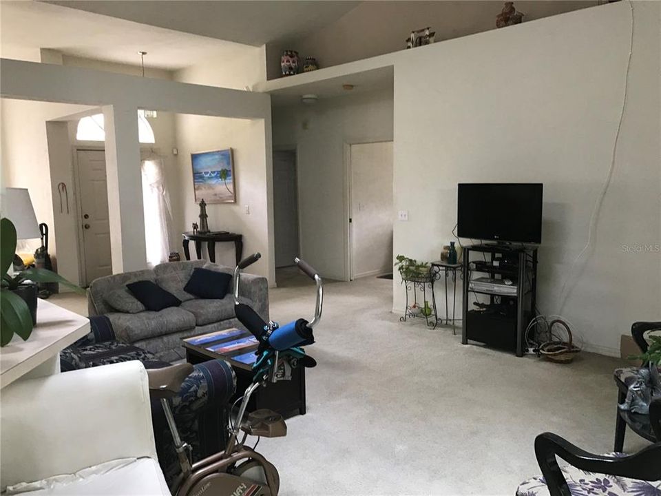 For Sale: $369,000 (3 beds, 2 baths, 2022 Square Feet)