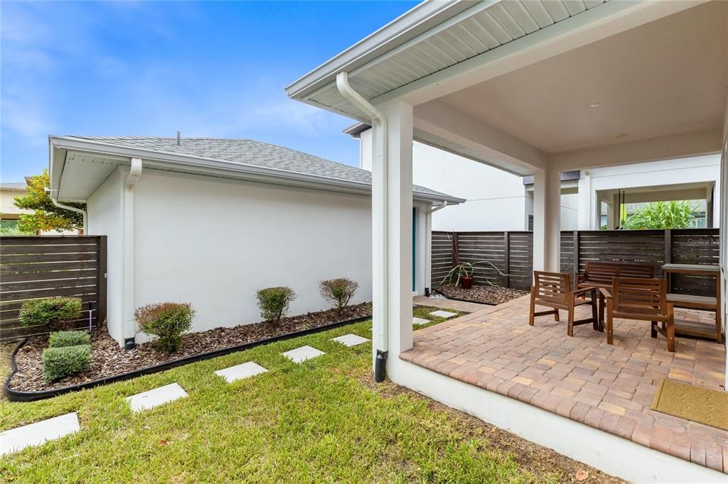 En Venta: $649,990 (3 camas, 2 baños, 1981 Pies cuadrados)