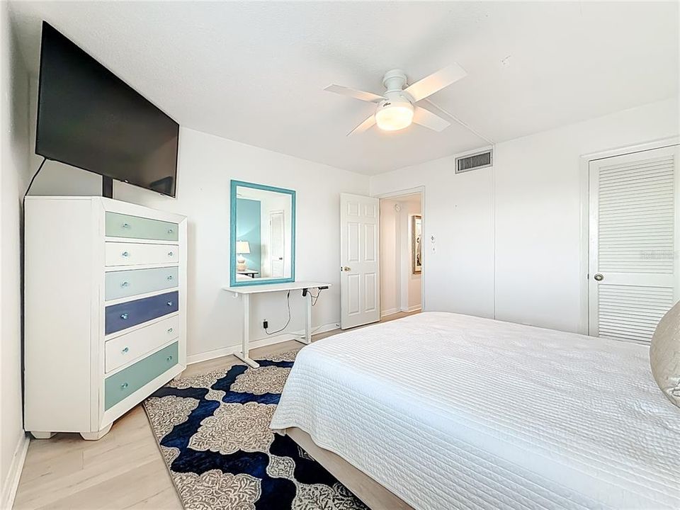En Venta: $369,000 (1 camas, 1 baños, 1003 Pies cuadrados)