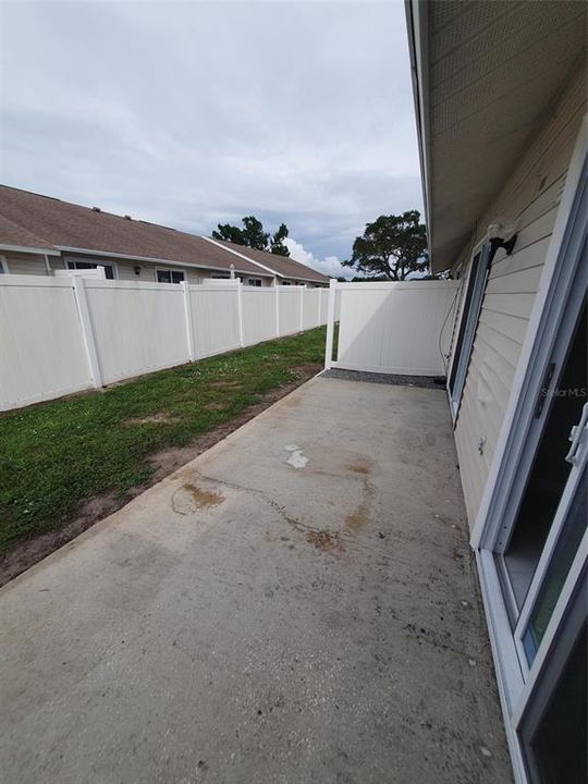 For Rent: $1,900 (2 beds, 2 baths, 1000 Square Feet)