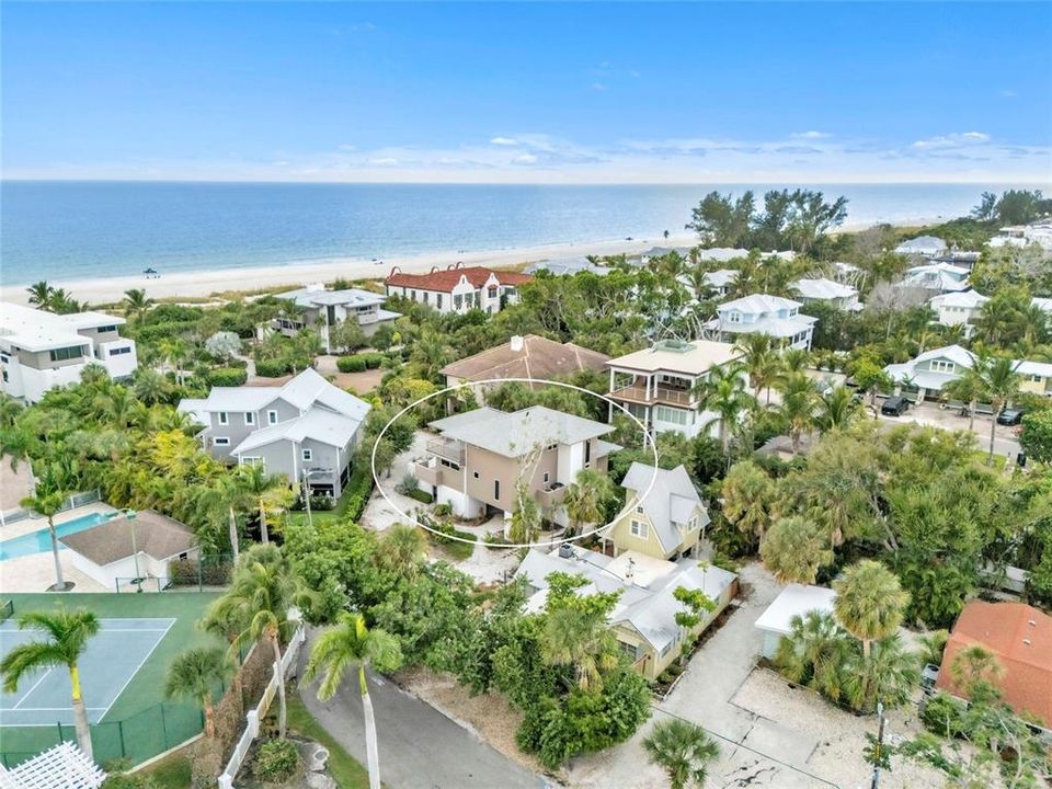 En Venta: $2,295,000 (3 camas, 2 baños, 2800 Pies cuadrados)