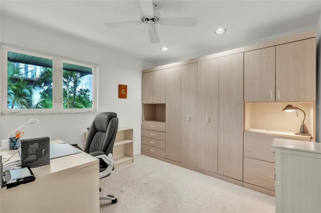 En Venta: $2,295,000 (3 camas, 2 baños, 2800 Pies cuadrados)