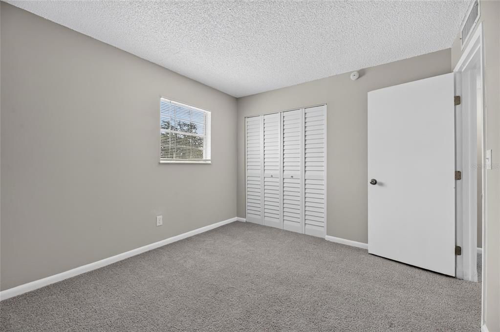 For Rent: $1,700 (2 beds, 1 baths, 1068 Square Feet)