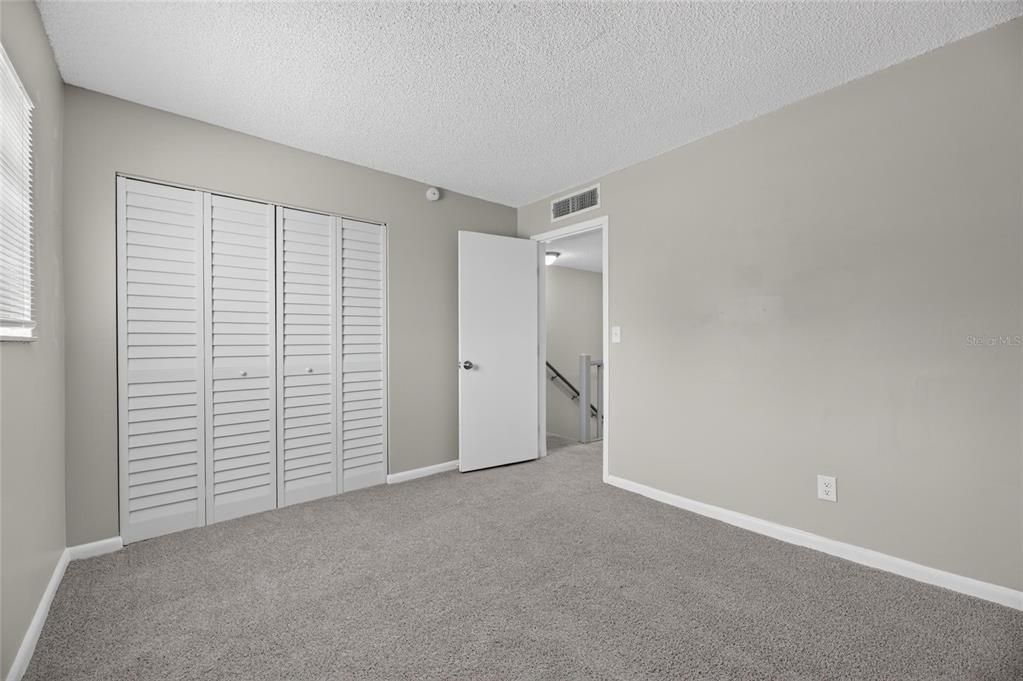 For Rent: $1,700 (2 beds, 1 baths, 1068 Square Feet)