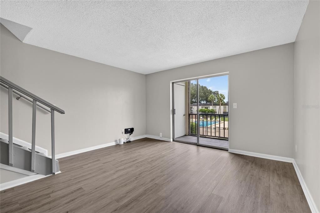 For Rent: $1,700 (2 beds, 1 baths, 1068 Square Feet)
