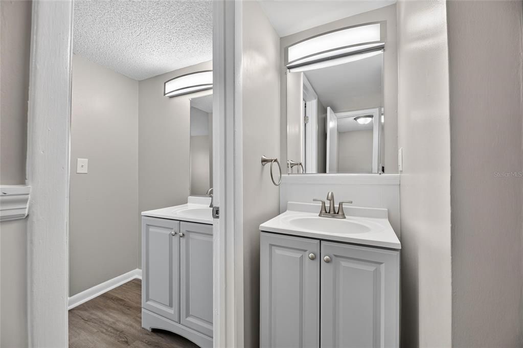 For Rent: $1,700 (2 beds, 1 baths, 1068 Square Feet)