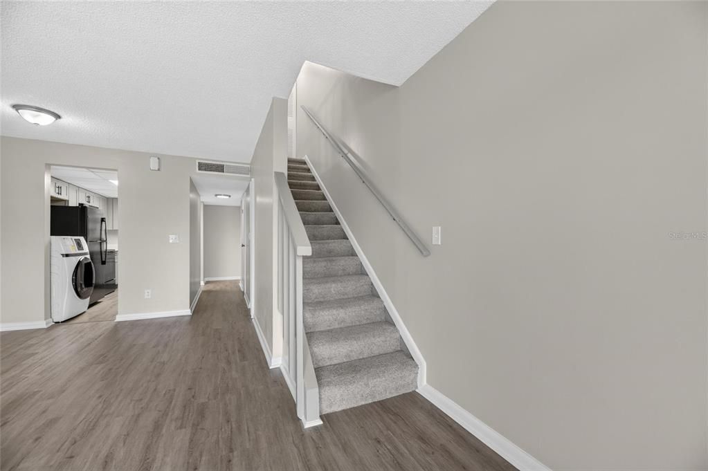 For Rent: $1,700 (2 beds, 1 baths, 1068 Square Feet)