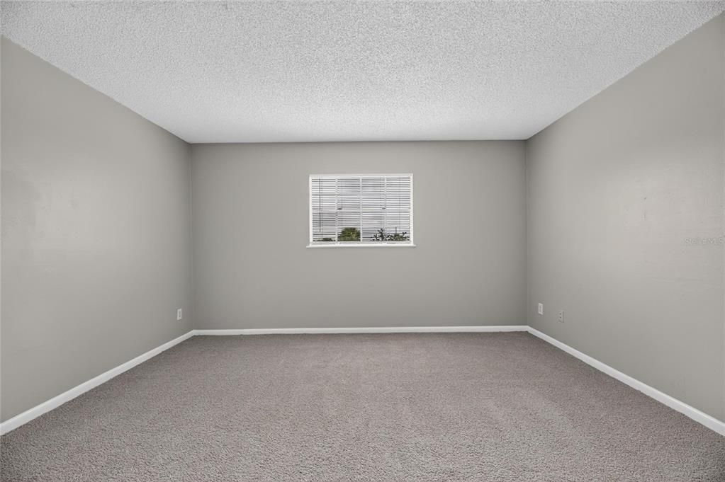 For Rent: $1,700 (2 beds, 1 baths, 1068 Square Feet)