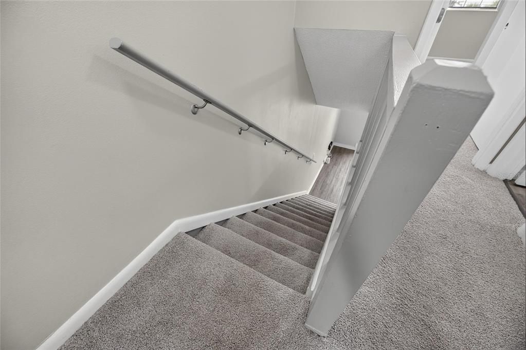 For Rent: $1,700 (2 beds, 1 baths, 1068 Square Feet)