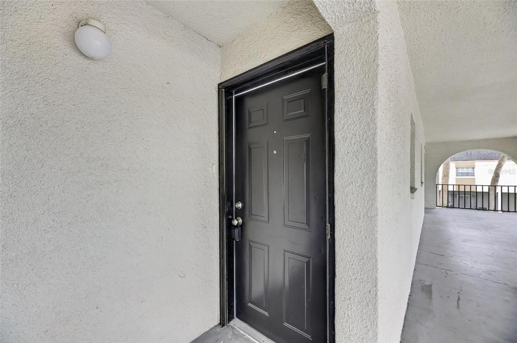 For Rent: $1,700 (2 beds, 1 baths, 1068 Square Feet)