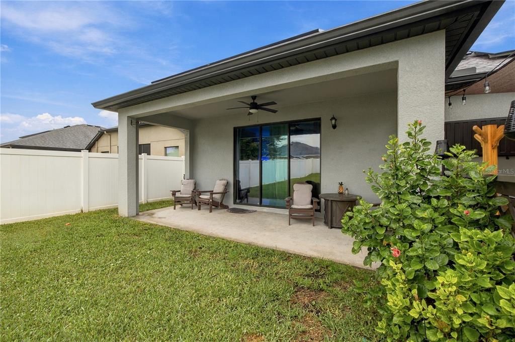 For Sale: $419,000 (5 beds, 3 baths, 2432 Square Feet)