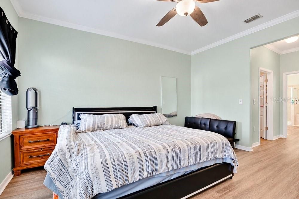For Sale: $409,940 (4 beds, 3 baths, 2369 Square Feet)