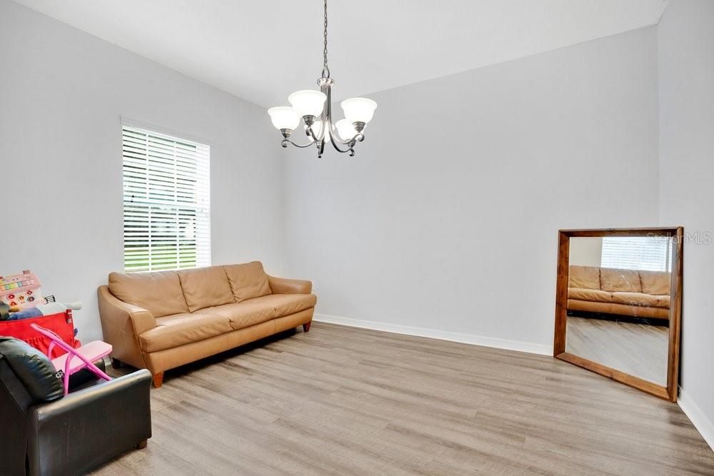 For Sale: $409,940 (4 beds, 3 baths, 2369 Square Feet)