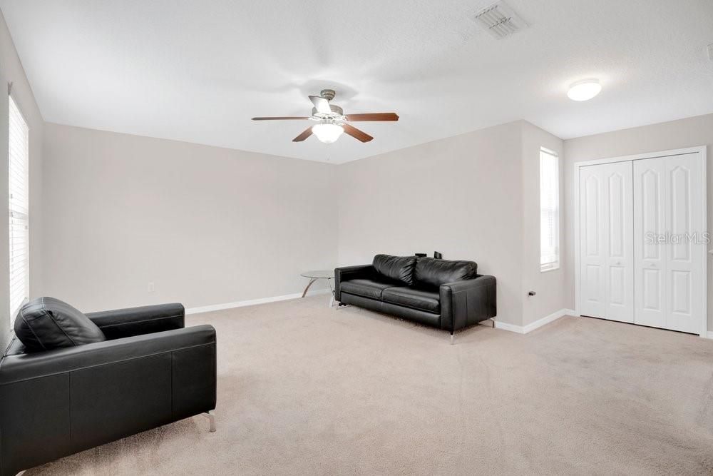 For Sale: $409,940 (4 beds, 3 baths, 2369 Square Feet)