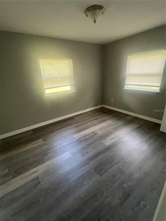 В аренду: $1,675 (3 спален, 1 ванн, 1056 Квадратных фут)