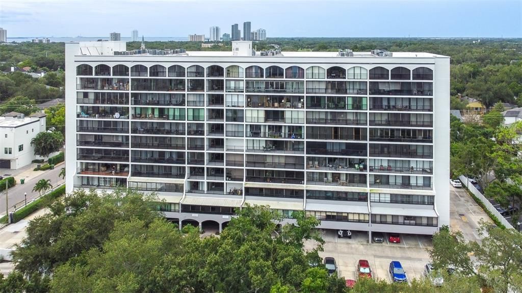 На продажу: $319,900 (2 спален, 2 ванн, 1032 Квадратных фут)