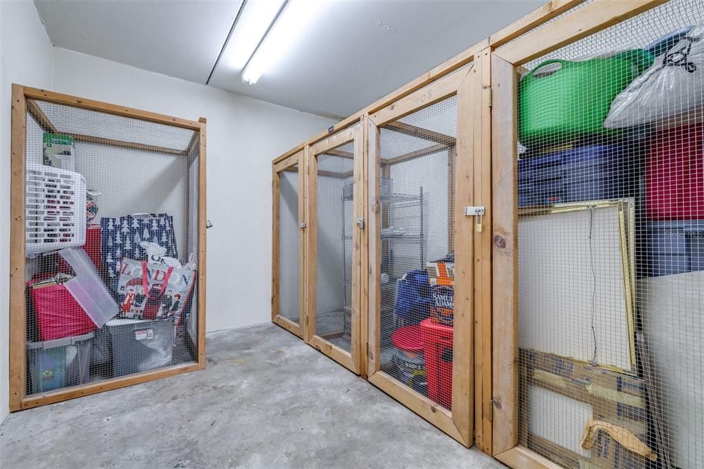 На продажу: $319,900 (2 спален, 2 ванн, 1032 Квадратных фут)