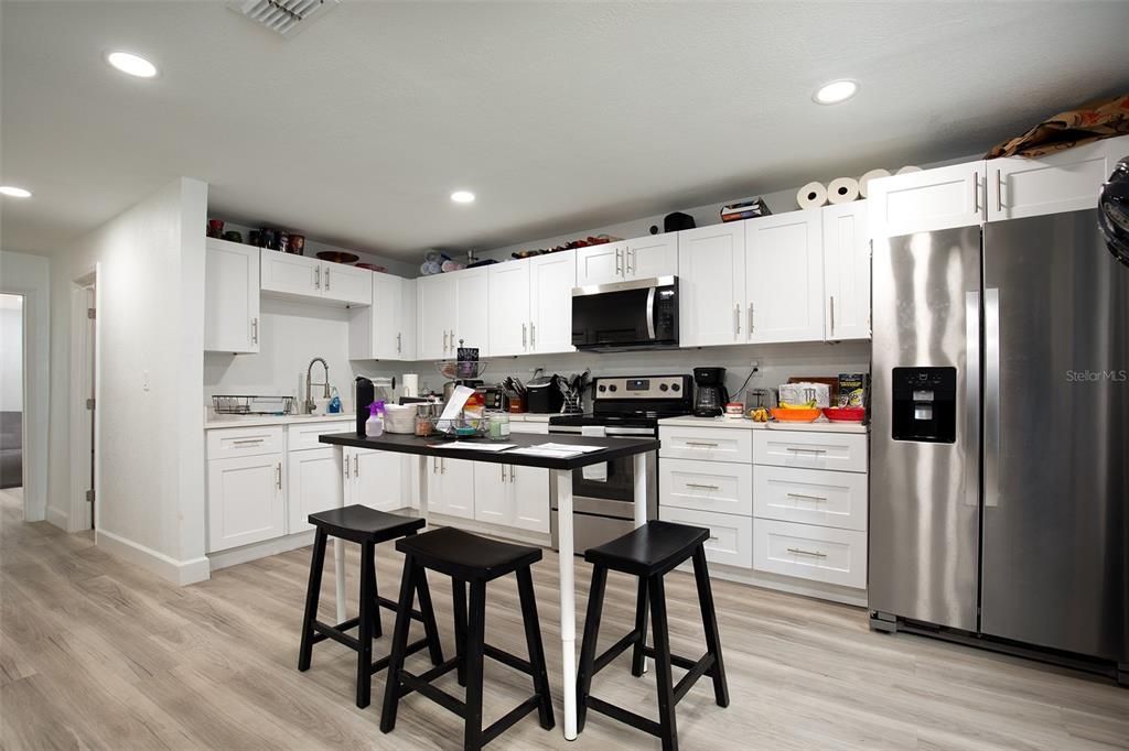 Activo con contrato: $249,900 (2 camas, 2 baños, 1146 Pies cuadrados)