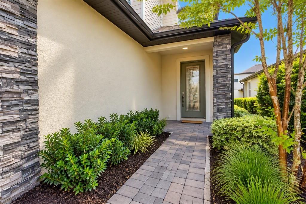 For Sale: $395,000 (3 beds, 2 baths, 1700 Square Feet)