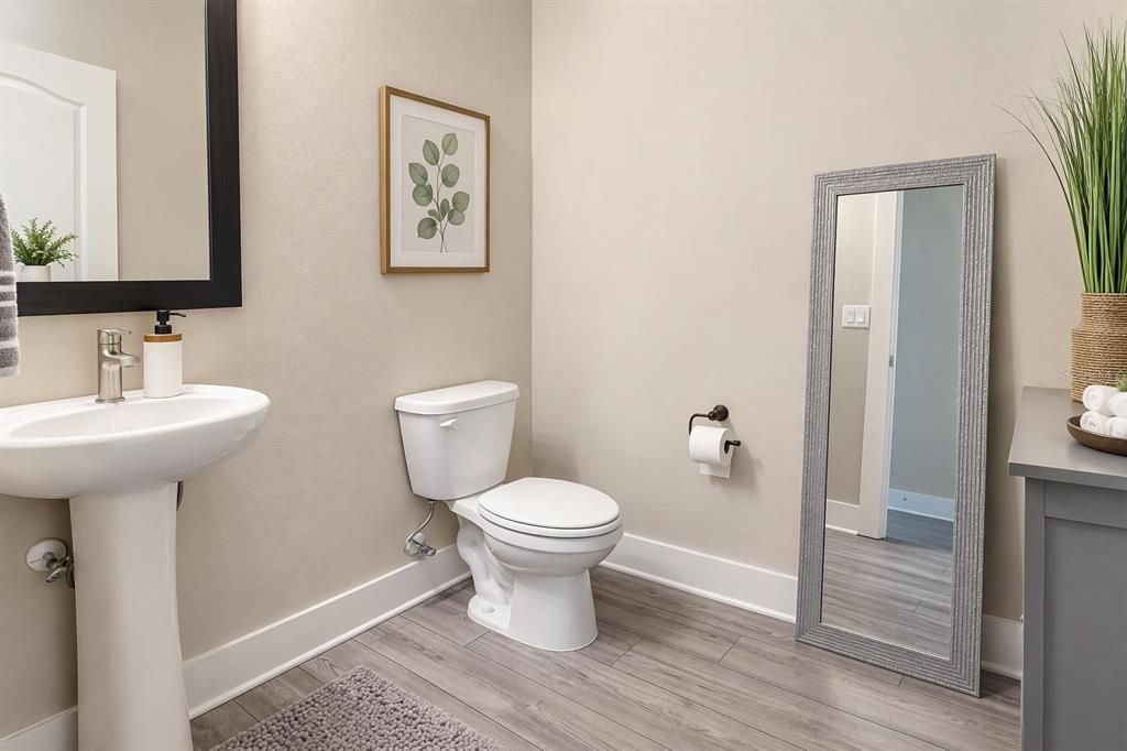 For Sale: $395,000 (3 beds, 2 baths, 1700 Square Feet)