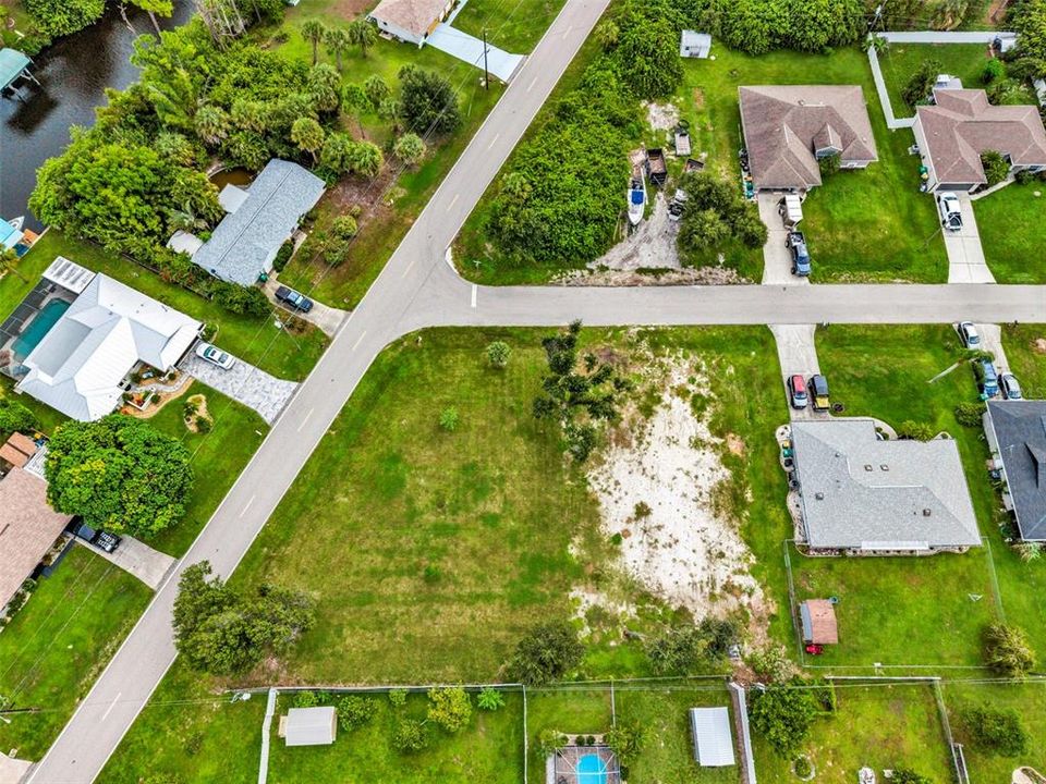 En Venta: $45,000 (0.27 acres)