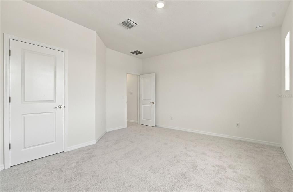 En Venta: $694,862 (4 camas, 3 baños, 2804 Pies cuadrados)