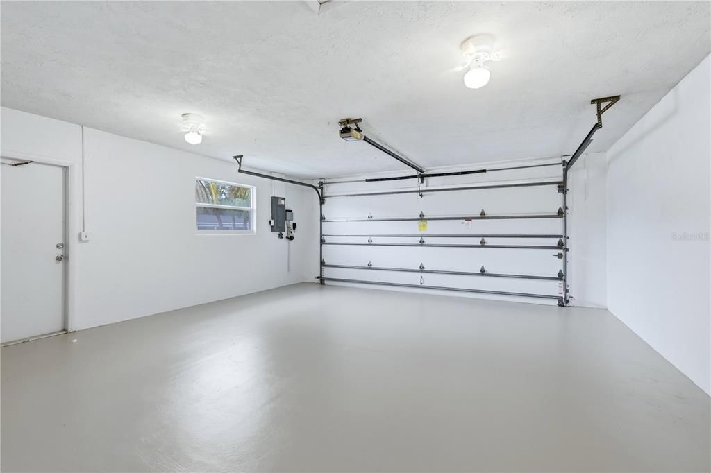 На продажу: $438,000 (2 спален, 2 ванн, 1751 Квадратных фут)