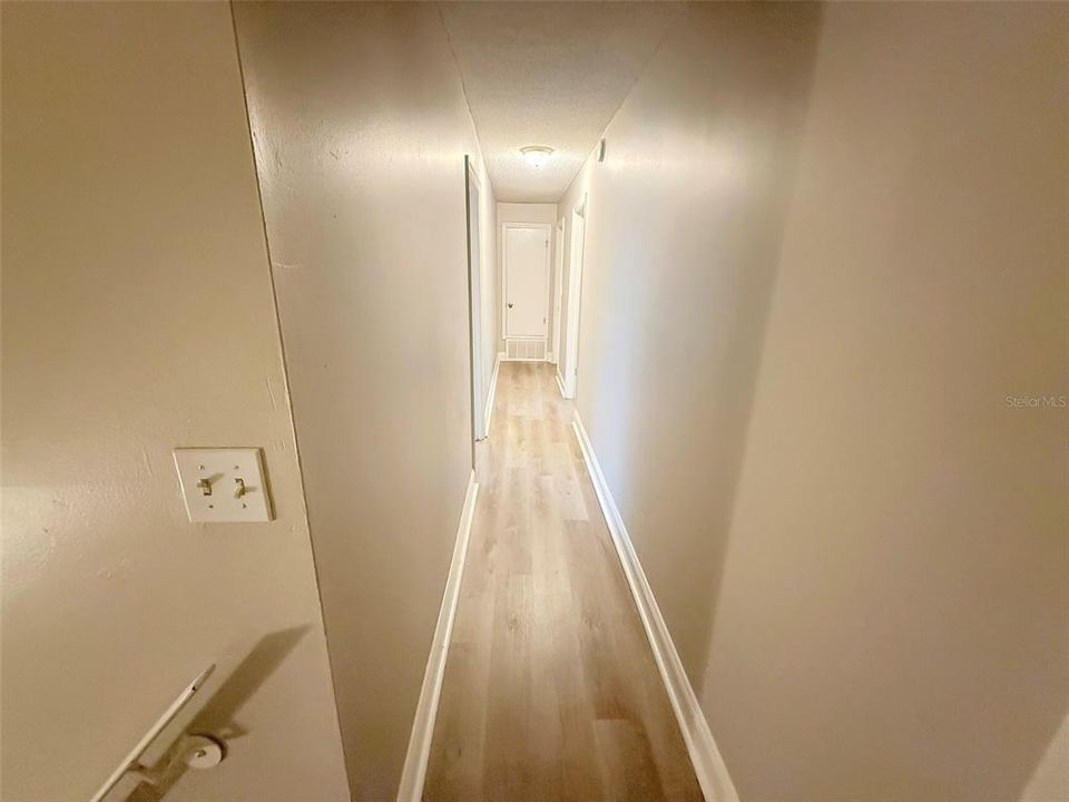 En Venta: $274,900 (3 camas, 2 baños, 2084 Pies cuadrados)