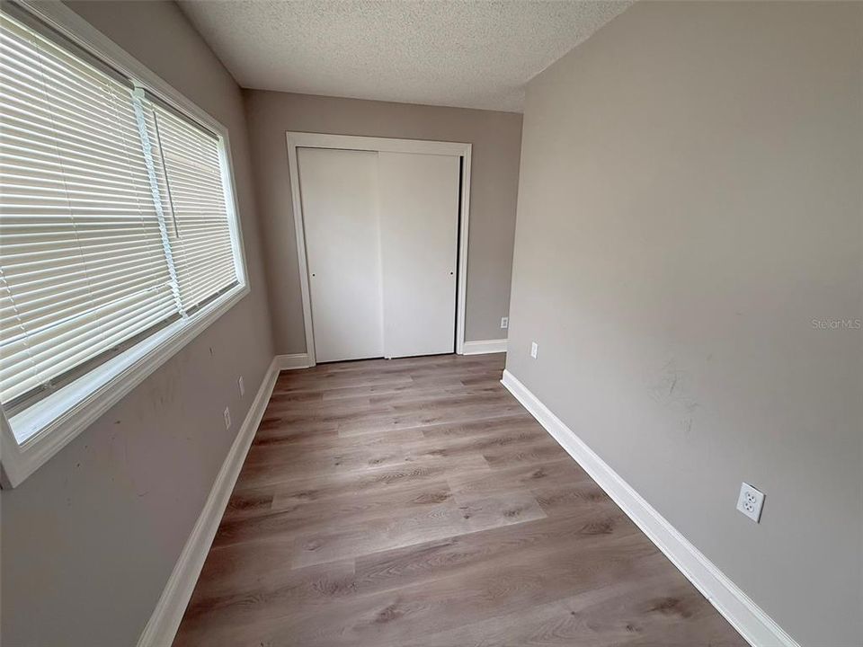 En Venta: $274,900 (3 camas, 2 baños, 2084 Pies cuadrados)